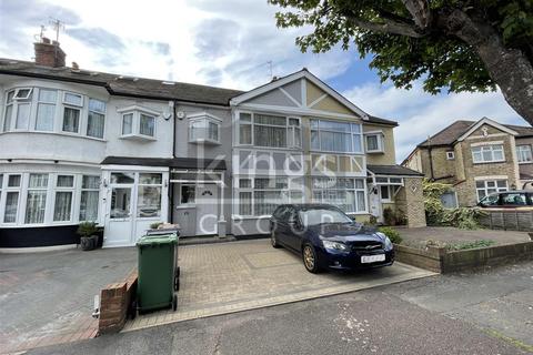 107 Cherrydown Avenue, London, E4 8DT