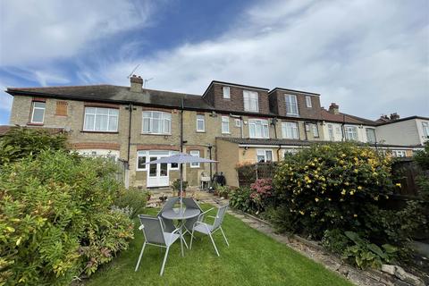 107 Cherrydown Avenue, London, E4 8DT