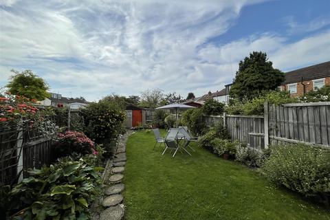 107 Cherrydown Avenue, London, E4 8DT