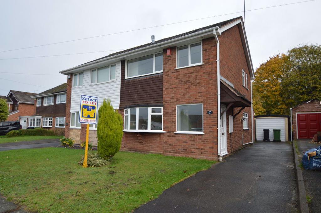 50 Blenheim Road, Kingswinford 3 bed semidetached house £850 pcm (£
