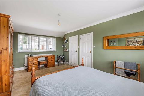 28 Burn Bridge Oval, Burn Bridge, Harrogate, HG3 1LP