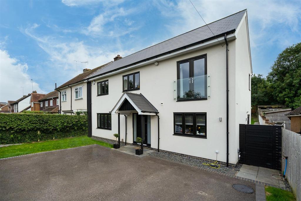 Hemel Hempstead Road, Redbourn, St.... 4 bed semidetached house £950,000