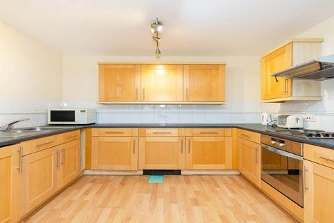2 bedroom flat to rent, N7