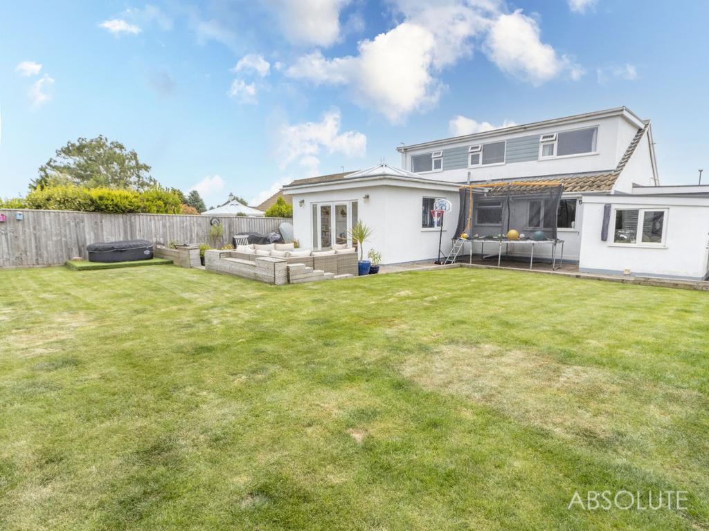 Kingsway Avenue, Paignton, Devon, Tq4 7aa 4 bed detached house £475,000