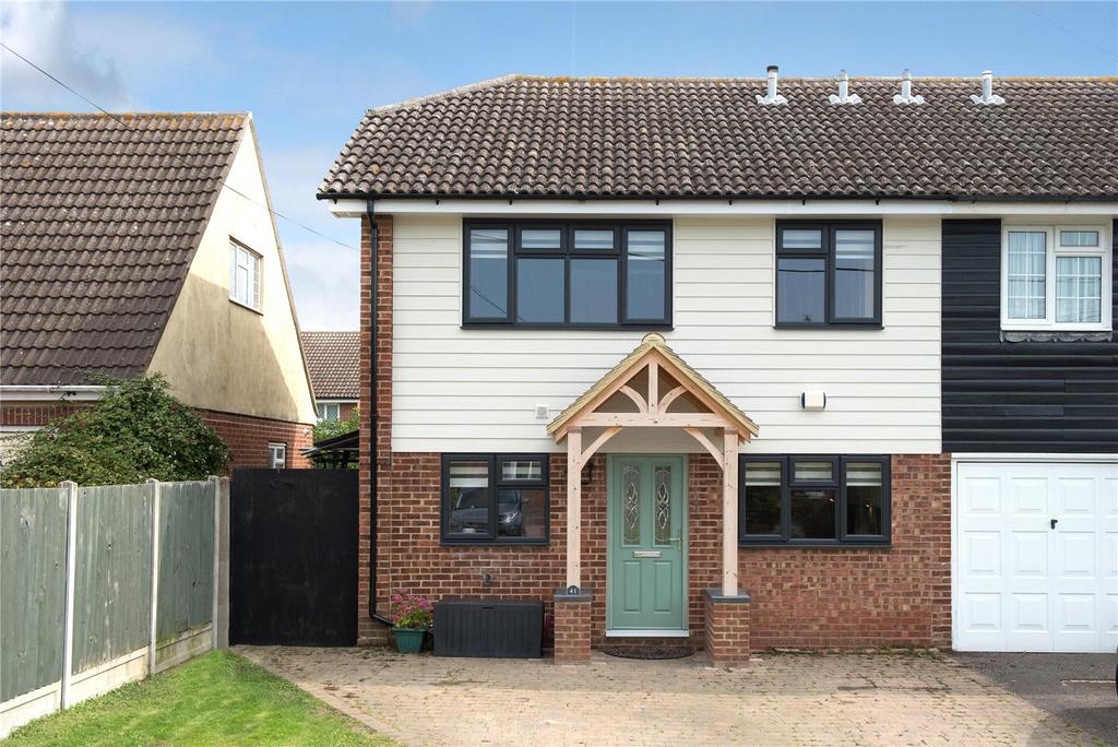 Park Lane, Ramsden Heath, Billericay... 4 bed semidetached house £