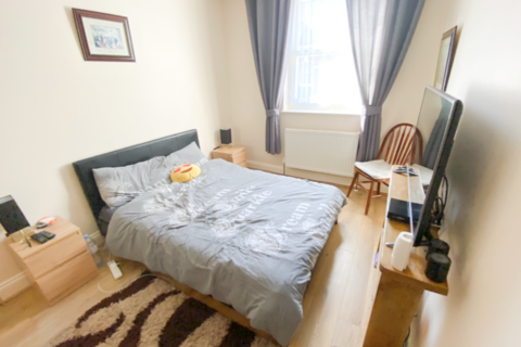 2 bedroom apartment to rent - 87a High Street, London, SE25