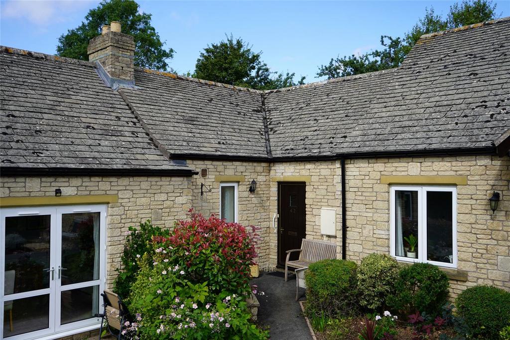 Bredon Mews, Station Road, Broadway, Worcestershire, WR12 2 bed
