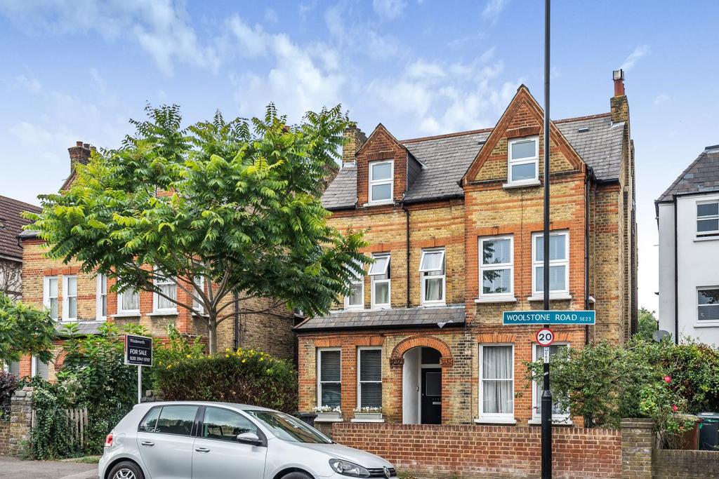 Woolstone Road, Forest Hill 2 bed flat - £450,000