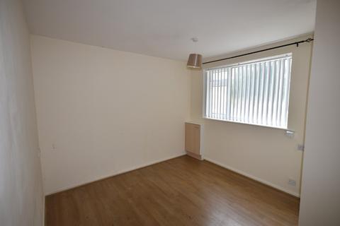 1 bedroom flat to rent, Woodland Drive, Flint, CH6