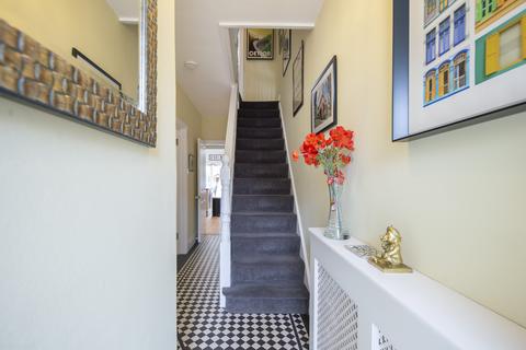 48 Clifton Road, Kingston Upon Thames, KT2 6PJ