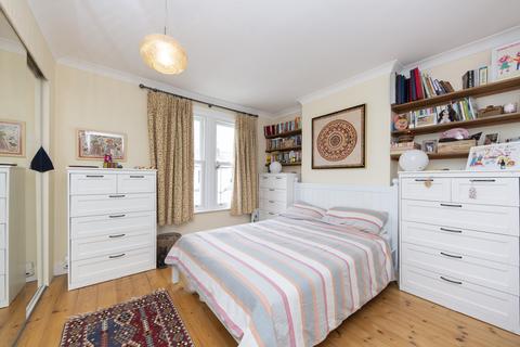 48 Clifton Road, Kingston Upon Thames, KT2 6PJ