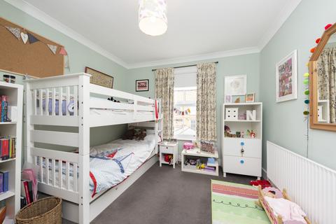 48 Clifton Road, Kingston Upon Thames, KT2 6PJ