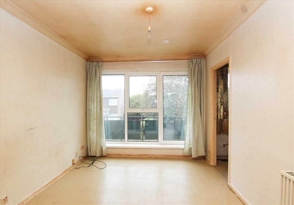 Living Room /