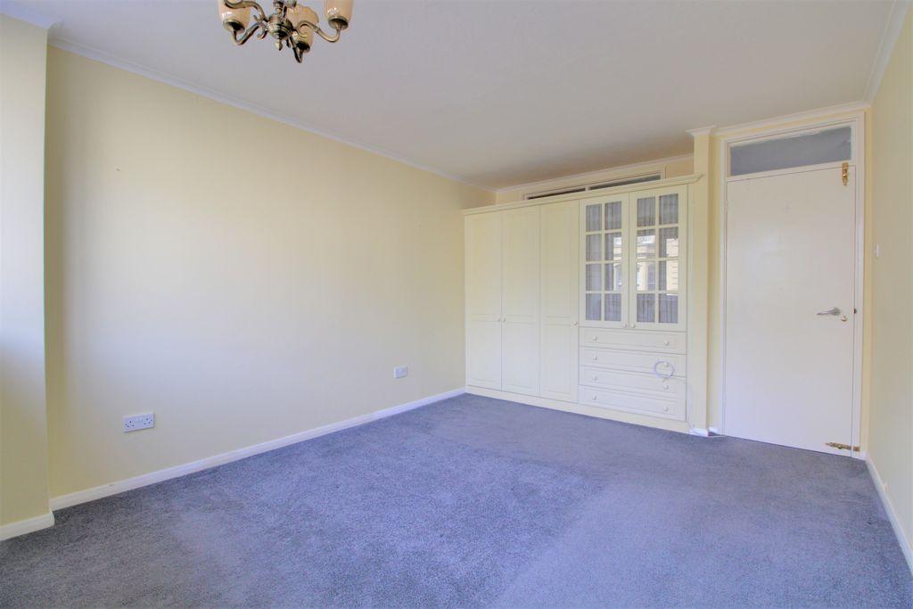 Bedroom 1 (Double)