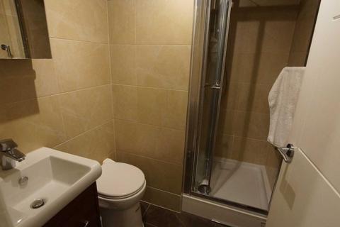 Studio to rent - 4 Courtfield House, Baldwin`s Gardens, EC1