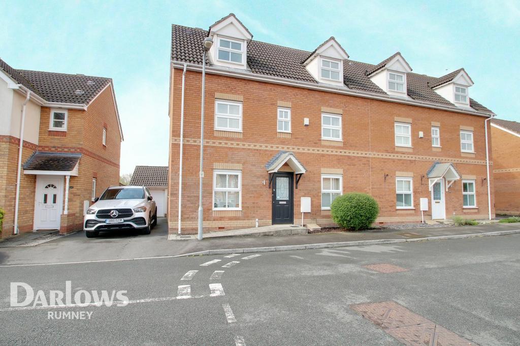 Spencer David Way, Cardiff 4 bed semidetached house £325,000