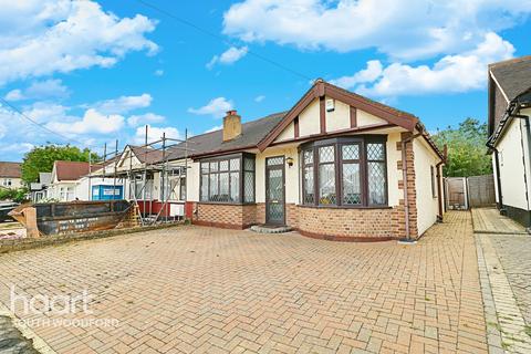 72 Kensington Drive, Woodford Green, IG8 8LN