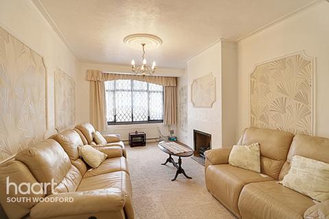 72 Kensington Drive, Woodford Green, IG8 8LN