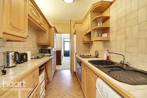 72 Kensington Drive, Woodford Green, IG8 8LN