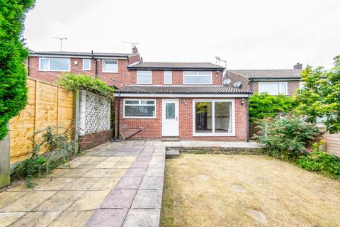 3 bedroom semi-detached house to rent, Birchfield Avenue, Leeds