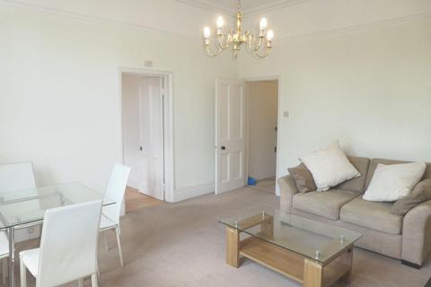 1 bedroom flat to rent, Crossfield Road, London, NW3