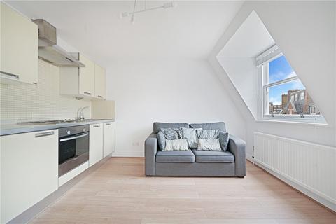 Studio to rent, Egerton Gardens, Knightsbridge, London, SW3