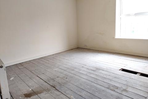31 Randolph Street, Oldham, OL8 3SR