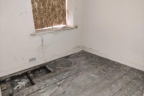 31 Randolph Street, Oldham, OL8 3SR