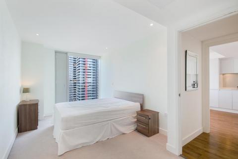 undefined, Landmark East Tower, London, Canary Wharf, E14