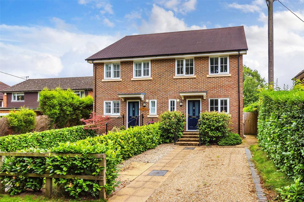 Parkgate Road, Newdigate, Dorking, RH5 4 bed semidetached house £475,000