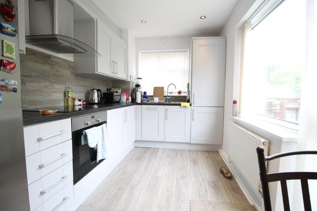 Belvue Close, Northolt UB5 2 bed ground floor £1,325 pcm