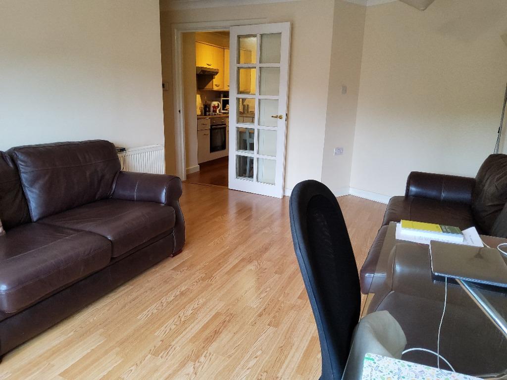Apartment in Glasgow - View 3