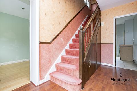 11 Laburnum Road, Coopersale, Epping, CM16 7RA