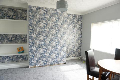 85 Great North Road, Woodlands, Doncaster, DN6 7NH