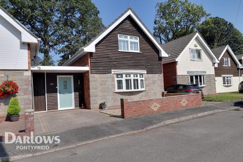 10 Ashgrove, Pontypridd, CF37 3DW