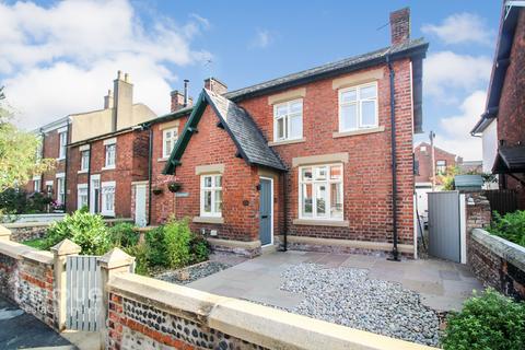 2 bedroom semi-detached house for sale, Westby Street,  Lytham St. Annes, FY8