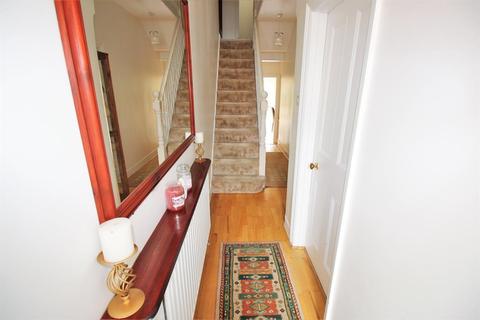 44 Chancelot Road, London, SE2 0ND