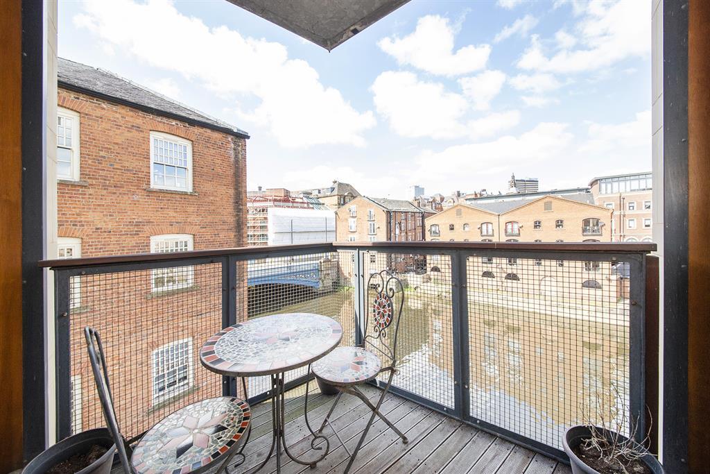 Dock Street, Leeds, West Yorkshire, LS10 1NB 2 bed flat £280,000
