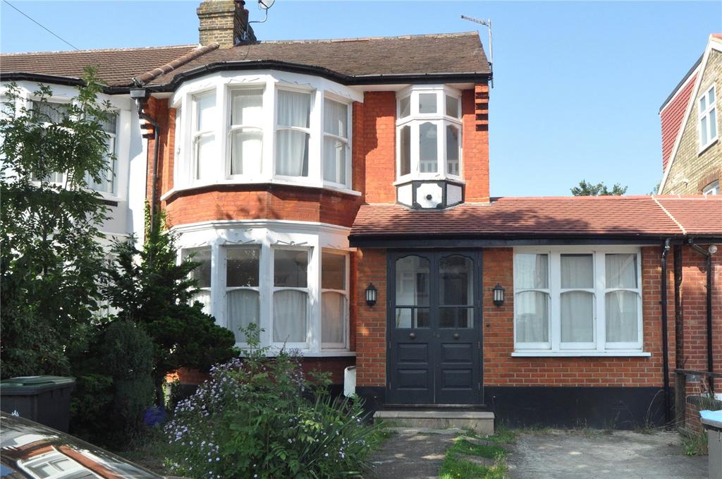 River Avenue, London, N13 4 bed semidetached house £2,500 pcm (£577 pw)