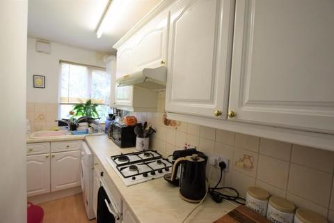 28 The Village Street, Leeds, LS4 2PR