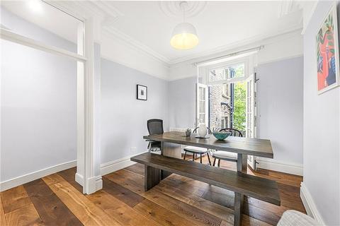 Flat 1, 27 Oakden Street, London, SE11 4UQ