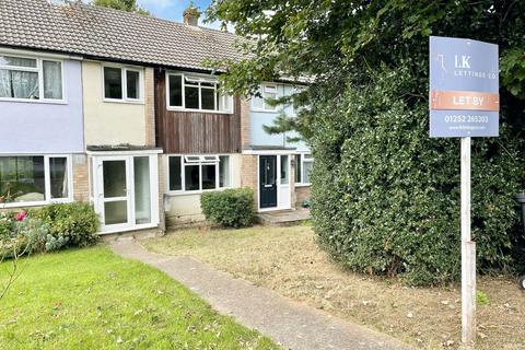 3 bedroom terraced house to rent - Weydon Hill Close, Farnham