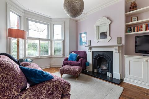 11 Eswyn Road, London, SW17 8TR