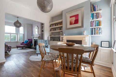 11 Eswyn Road, London, SW17 8TR