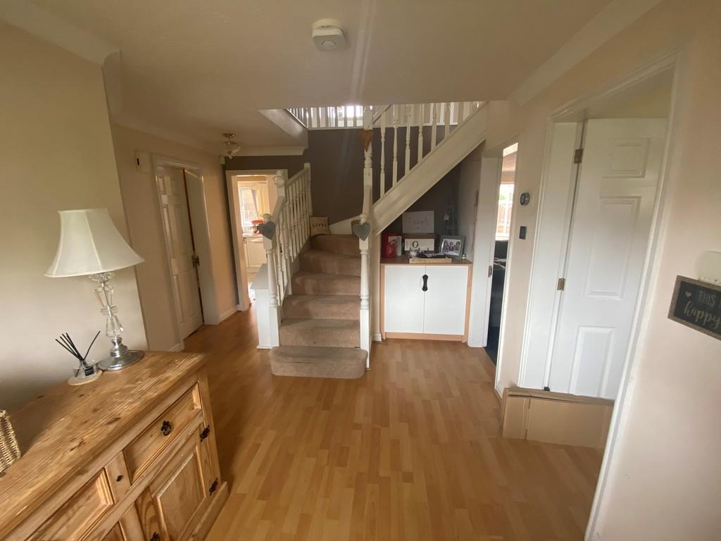 Warren House Walk, Sutton Coldfield 4 bed detached house £1,800 pcm