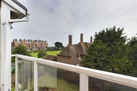 2 bedroom apartment to rent, Dixwell Road, Folkestone