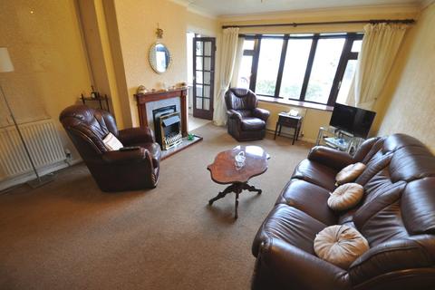 12 Newfields Drive, Moorends, Doncaster, DN8 4RZ
