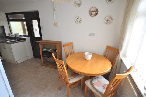 12 Newfields Drive, Moorends, Doncaster, DN8 4RZ