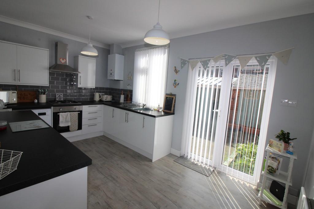 Aysgarth Road, Darlington, County Durham 2 bed terraced house £525
