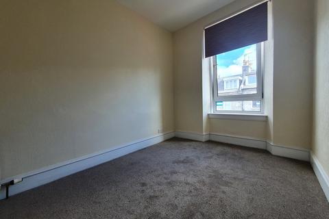 2 bedroom flat to rent, Walker Road, Aberdeen